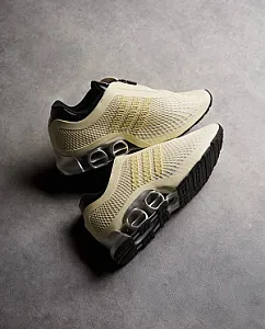 Adidas Megaride S2 кремові - розмір 45 - фото 1