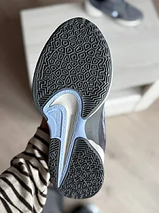 Nike Ja 2 сірі - розмір 36 - фото 8