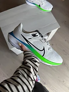 Nike Pegasus 40 білі - розмір 47 - фото 3