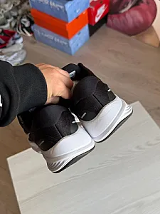 Nike Air Zoom Structure 24 чорно-білі - розмір 42 - фото 4