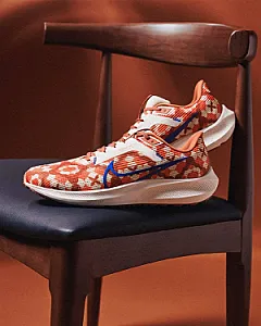 Nike Pegasus 40 Premium Orange/Beige - розмір 48 - фото 2