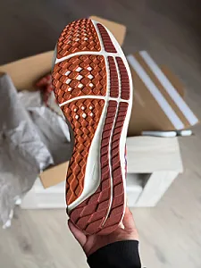Nike Pegasus 40 Premium Orange/Beige - розмір 48 - фото 8