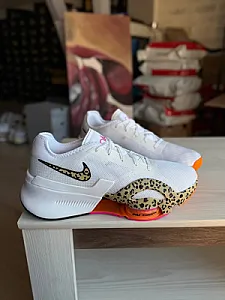 Nike Air Zoom SuperRep білі з леопардовим принтом - розмір 44 - фото 3