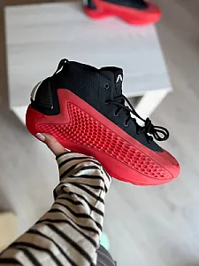 Adidas A.E. 1 Mid Trainers чорно-червоні - розмір 44 - фото 3