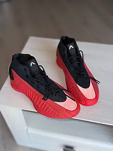 Adidas A.E. 1 Mid Trainers чорно-червоні - розмір 44 - фото 4