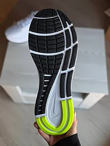 Nike Air Zoom Structure 24 білі - розмір 47 - фото 6