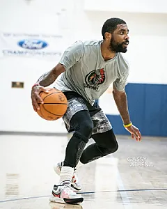 Nike Kyrie 8 білі - розмір 47 - фото 1