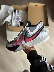 Nike Kyrie 8 білі - розмір 47 - фото 3