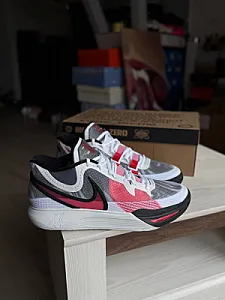 Nike Kyrie 8 білі - розмір 47 - фото 5
