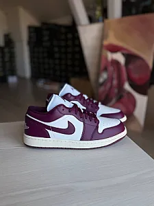 Nike Air Jordan 1 Low Bordeaux бордові - розмір 43 - фото 7