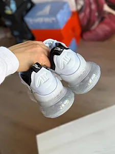 Nike Air Max 270 білі - розмір 38 - фото 6