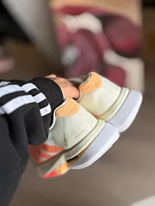 Adidas Boston 13 off white/lucid orange/grey - розмір 40 - фото 5