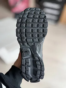 Nike Zoom Vomero 5 чорні - розмір 38 - фото 7