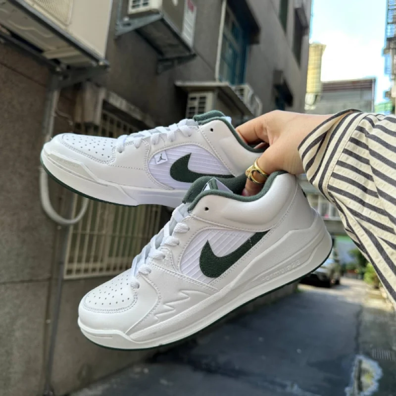Nike Air Jordan Stadium 90 білі - розмір 44