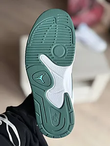 Nike Air Jordan Stadium 90 білі - розмір 44 - фото 7