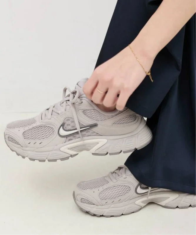 Nike V5 Rnr сірі - розмір 39