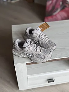Nike V5 Rnr сірі - розмір 39 - фото 3