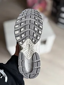 Nike V5 Rnr сірі - розмір 39 - фото 7