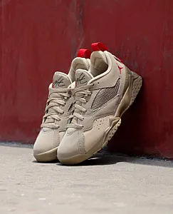 Nike Air Jordan MVP 92 бежеві - розмір 39 - фото 1