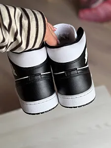Nike Air Jordan 1 чорно-білі - розмір 44 - фото 5