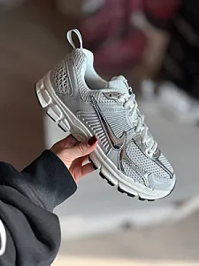 Nike Zoom Vomero 5 White/Metallic - розмір 38 - фото 3