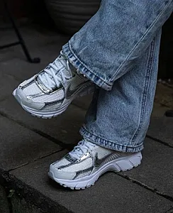 Nike Zoom Vomero 5 White/Metallic - розмір 38 - фото 4