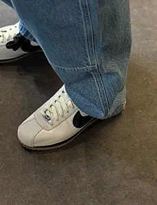 Nike Cortez білі - розмір 44 - фото 2