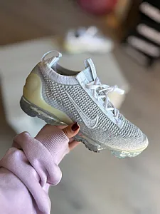 Nike Air Vapormax 2021 FK світло-сірі - розмір 37 - фото 1