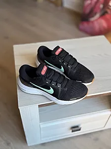 Nike Vomero 16 чорні - розмір 44 - фото 2