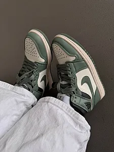 Nike Air Jordan 1 зелені - розмір 43 - фото 1