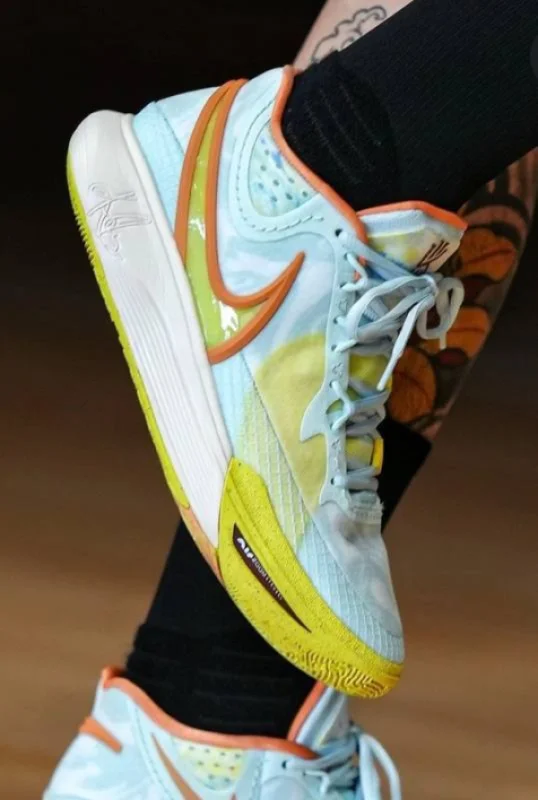 Nike Kyrie 8 Light Blue - розмір 42