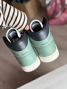 Nike Air Jordan 1 зелені - розмір 43 - фото 6