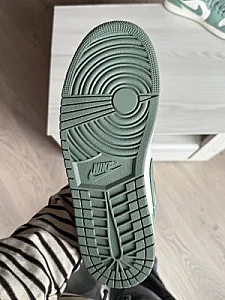 Nike Air Jordan 1 зелені - розмір 43 - фото 8
