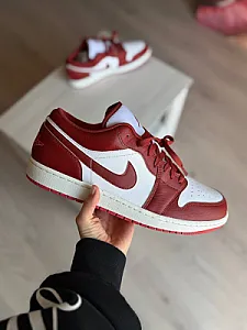 Nike Air Jordan 1 Low SE червоно-білі - розмір 45 - фото 3