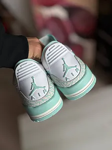 Nike Air Jordan Legacy 312 білі - розмір 44 - фото 4