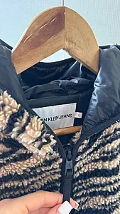 Calvin Klein шерпа тигрова - розмір L - фото 8