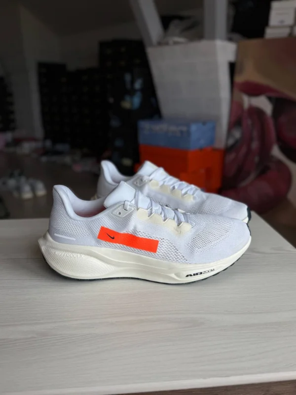 Nike Zoom Pegasus 41 білі - розмір 45