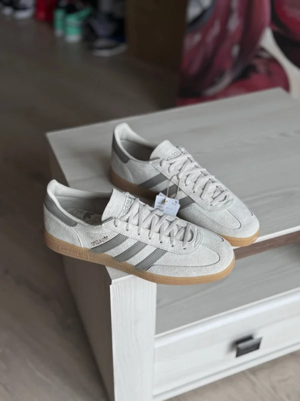 Adidas Handball Spezial білі - розмір 45