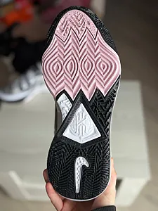 Nike Kyrie 8 сіро-білі - розмір 38 - фото 7