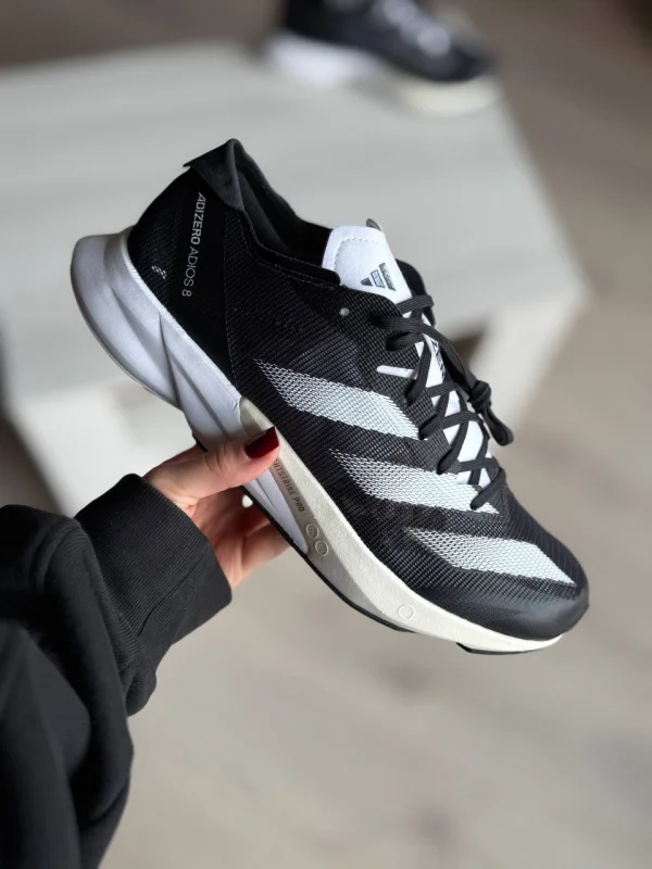 Adidas Adizero Adios 8 чорні - розмір 40