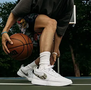 Nike Book 1 білі - розмір 41 - фото 1