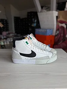 Nike Blazer Mid 77 SE білі - розмір 41 - фото 6