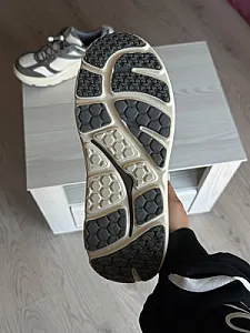 Hoka Bondi B3LS Alabaster Astroid сірі - розмір 42 - фото 7
