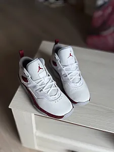 Nike Air Jordan Stay Loyal 3 біло-бордові - розмір 40 - фото 2
