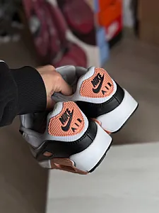 Nike Air Max 90 біло-чорні з персиковими вставками - розмір 39 - фото 5
