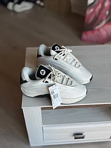 Adidas Nova III Infinity 003 білі - розмір 45 - фото 1