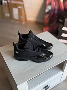 Nike Air Jordan Max Aura 6 чорні - розмір 47 - фото 4