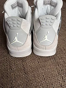 Nike Air Jordan 4 Retro Frozen Moments сірі - розмір 41 - фото 4