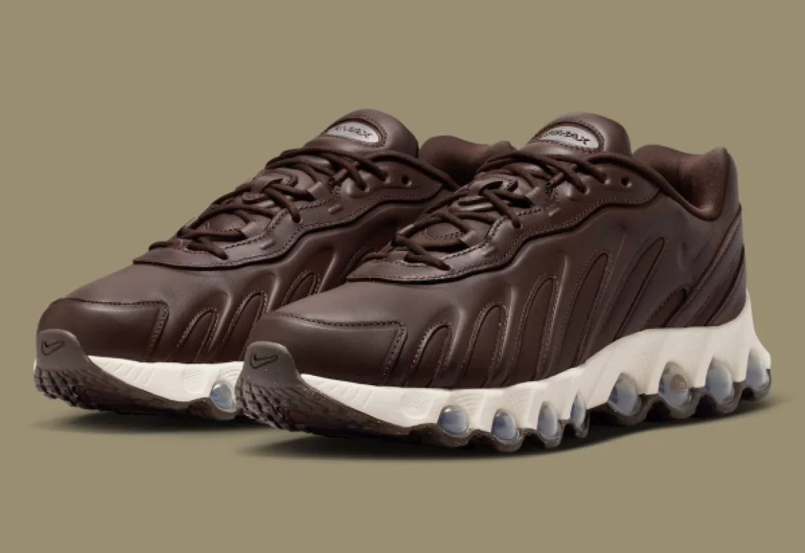 Nike Air Max DN 8 Baroque Brown коричневі - розмір 42
