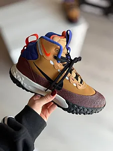 Nike Terrascout GS коричневі - розмір 38 - фото 1